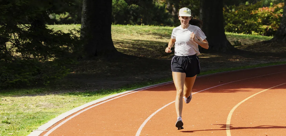 running on a track with sole insoles